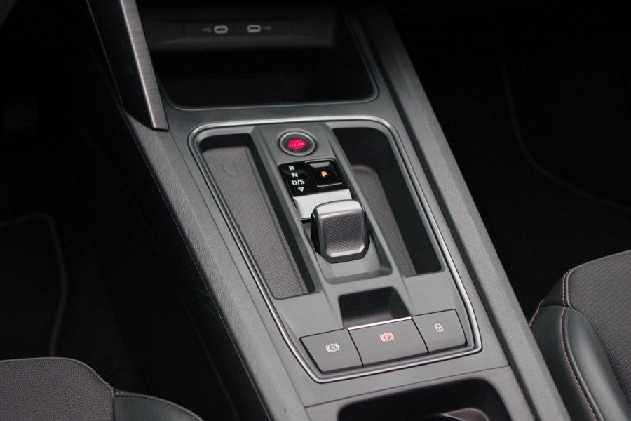 CUPRA Formentor 1.4 e-Hybrid 204 PK Business PHEV, Panoramadak, Groot-Navigatie, Adap. Cruise Control