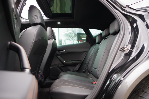 CUPRA Formentor 1.4 e-Hybrid 204 PK Business PHEV, Panoramadak, Groot-Navigatie, Adap. Cruise Control