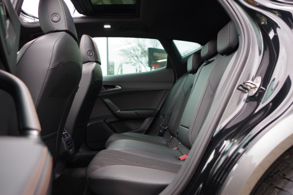 CUPRA Formentor 1.4 e-Hybrid 204 PK Business PHEV, Panoramadak, Groot-Navigatie, Adap. Cruise Control