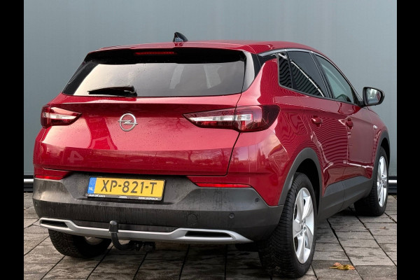 Opel Grandland X BWJ 2019 | 1.2T 131PK Bus Executive AUTOMAAT | TREKHAAK | CAMERA A | LEDER/STOF | NAVI | CLIMA | STOELVERW | CARPLAY | PRIVACY GLASS |