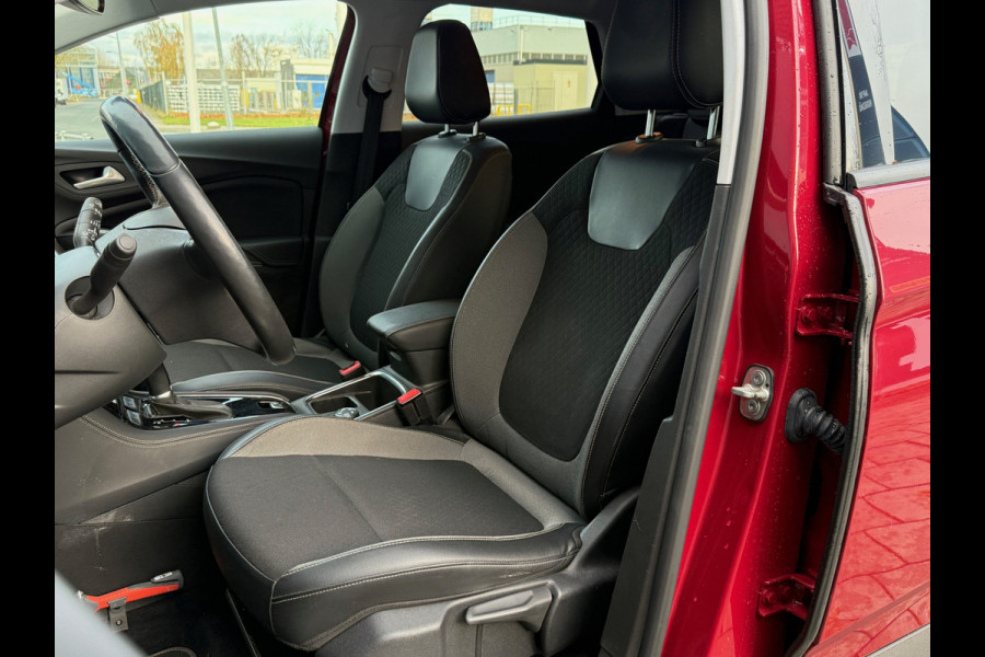 Opel Grandland X BWJ 2019 | 1.2T 131PK Bus Executive AUTOMAAT | TREKHAAK | CAMERA A | LEDER/STOF | NAVI | CLIMA | STOELVERW | CARPLAY | PRIVACY GLASS |