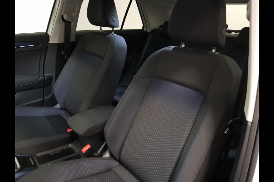 Volkswagen T-Roc 1.5 TSI 150pk DSG United R-Line | Navigatie | 19"Lichtmetalen velgen | Digitale Cockpit | Adaptive Cruise cruise control | Led