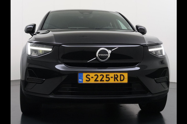 Volvo C40 Recharge Plus 69 kWh VAN: 34.900,- VOOR: 30.877,- UW EINDEJAARSVOORDEEL: 4.023,- SOH 93% STOEL/ STUURVERW. | PANO| WARMTEPOMP| ELEK. TREKHAAK| ELEK. ACHTERKLEP| DODE HOEK|