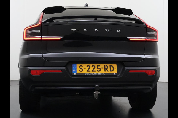 Volvo C40 Recharge Plus 69 kWh VAN: 34.900,- VOOR: 30.877,- UW EINDEJAARSVOORDEEL: 4.023,- SOH 93% STOEL/ STUURVERW. | PANO| WARMTEPOMP| ELEK. TREKHAAK| ELEK. ACHTERKLEP| DODE HOEK|