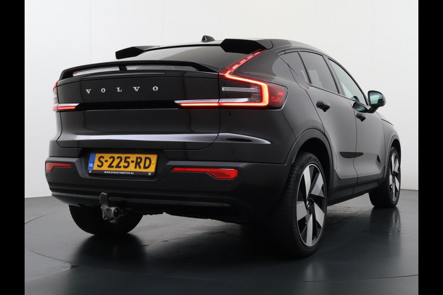 Volvo C40 Recharge Plus 69 kWh VAN: 34.900,- VOOR: 30.877,- UW EINDEJAARSVOORDEEL: 4.023,- SOH 93% STOEL/ STUURVERW. | PANO| WARMTEPOMP| ELEK. TREKHAAK| ELEK. ACHTERKLEP| DODE HOEK|