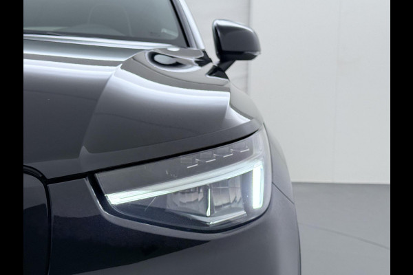 Volvo C40 Recharge Plus 69 kWh VAN: 34.900,- VOOR: 30.877,- UW EINDEJAARSVOORDEEL: 4.023,- SOH 93% STOEL/ STUURVERW. | PANO| WARMTEPOMP| ELEK. TREKHAAK| ELEK. ACHTERKLEP| DODE HOEK|