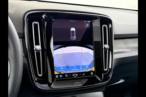 Volvo C40 Recharge Plus 69 kWh VAN: 34.900,- VOOR: 30.877,- UW EINDEJAARSVOORDEEL: 4.023,- SOH 93% STOEL/ STUURVERW. | PANO| WARMTEPOMP| ELEK. TREKHAAK| ELEK. ACHTERKLEP| DODE HOEK|