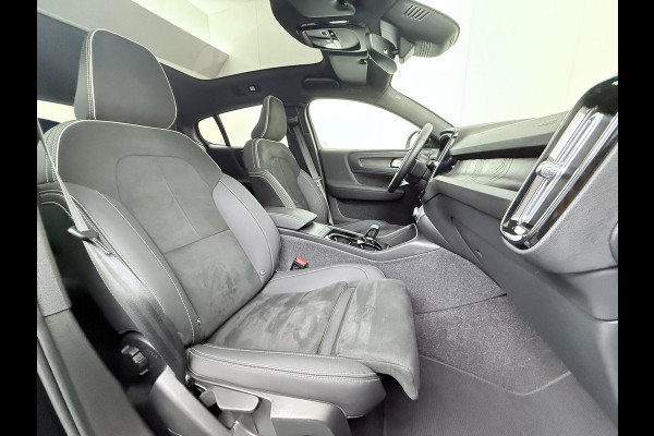 Volvo C40 Recharge Plus 69 kWh VAN: 34.900,- VOOR: 30.877,- UW EINDEJAARSVOORDEEL: 4.023,- SOH 93% STOEL/ STUURVERW. | PANO| WARMTEPOMP| ELEK. TREKHAAK| ELEK. ACHTERKLEP| DODE HOEK|