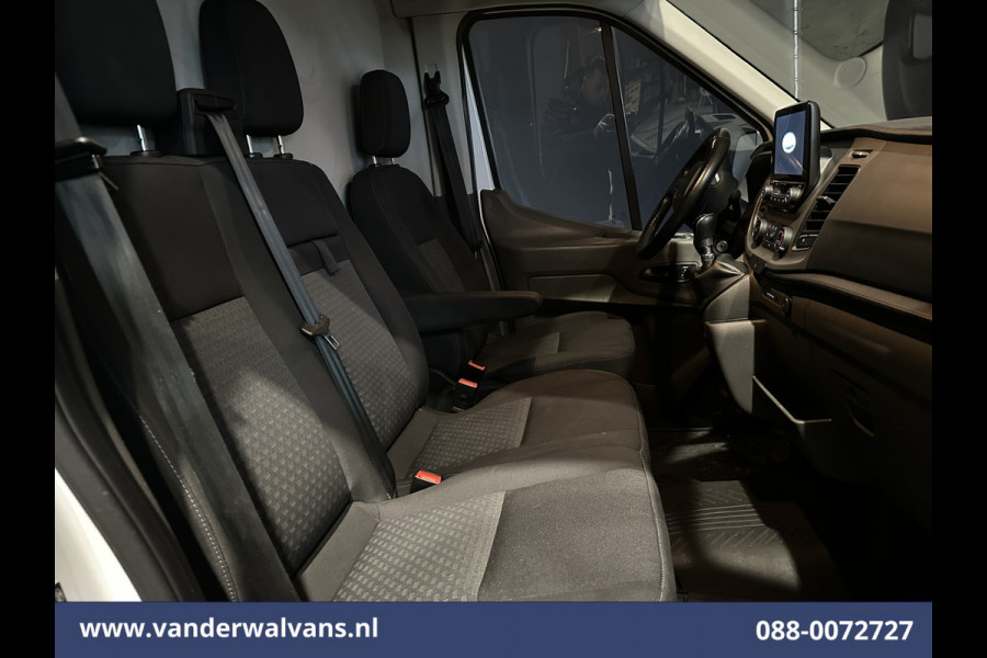 Ford Transit 2.0 TDCI 131pk L3H2 Euro6 Airco | Camera | Navigatie | Apple Carplay | Stoelverwarming Cruisecontrol, Android auto, Verwarmde voorruit, Parkeersensoren, Bijrijdersbank, 2500kg trekvermogen