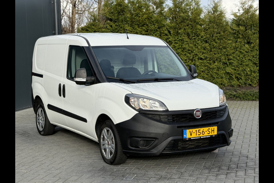 Fiat Doblò Cargo 1.6 MJ 105 PK / L1H1 / 1e EIG. / AIRCO / CRUISE / TREKHAAK / NAVI / 3-ZITS