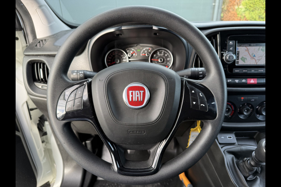 Fiat Doblò Cargo 1.6 MJ 105 PK / L1H1 / 1e EIG. / AIRCO / CRUISE / TREKHAAK / NAVI / 3-ZITS