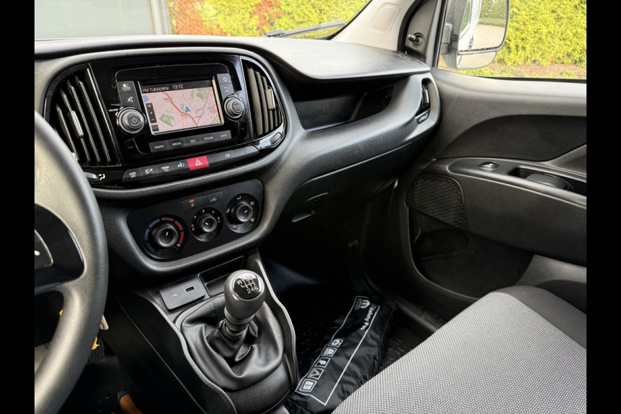 Fiat Doblò Cargo 1.6 MJ 105 PK / L1H1 / 1e EIG. / AIRCO / CRUISE / TREKHAAK / NAVI / 3-ZITS
