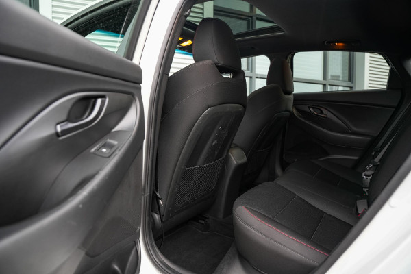 Hyundai i30 Fastback 2.0 T-GDI N1 Panodak Pops And Bangs Navigatie Camera Stoelverw. Alcantara Keyless Stoel Stuurverw.