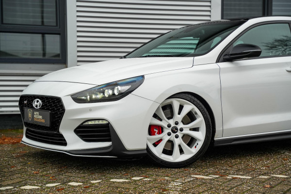 Hyundai i30 Fastback 2.0 T-GDI N1 Panodak Pops And Bangs Navigatie Camera Stoelverw. Alcantara Keyless Stoel Stuurverw.