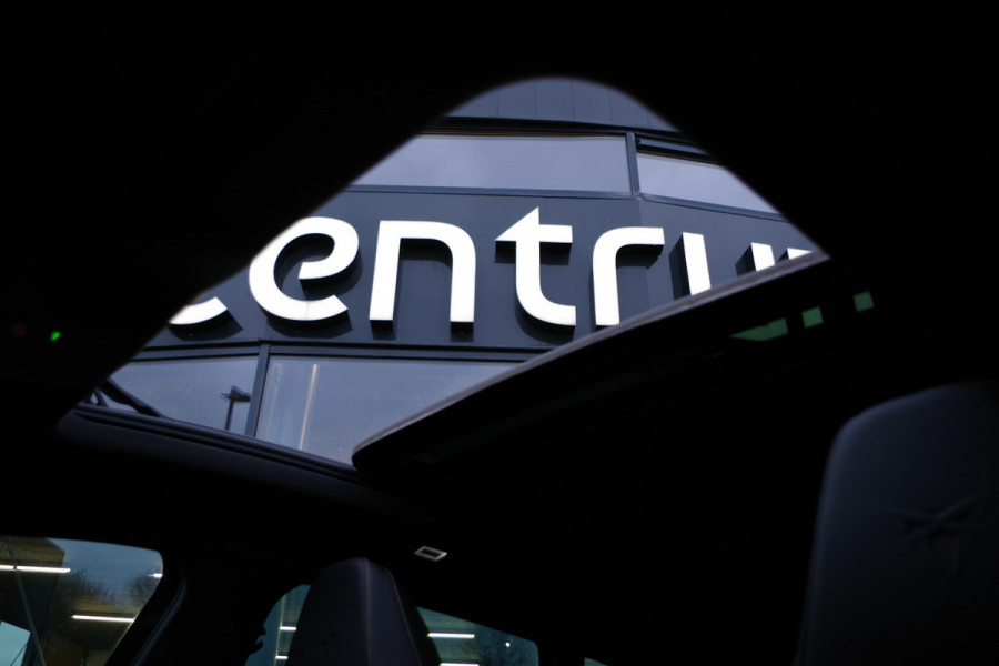 CUPRA Formentor 1.4 e-Hybrid Adrenaline, Leder, Panoramadak, Trekhaak, Memory, Camera