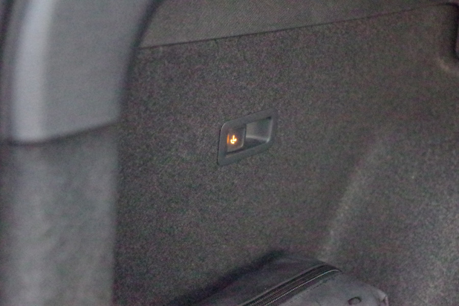 CUPRA Formentor 1.4 e-Hybrid Adrenaline, Leder, Panoramadak, Trekhaak, Memory, Camera