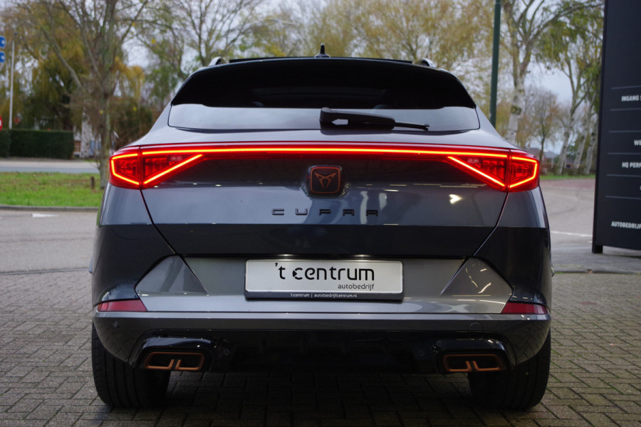 CUPRA Formentor 1.4 e-Hybrid Adrenaline, Leder, Panoramadak, Trekhaak, Memory, Camera