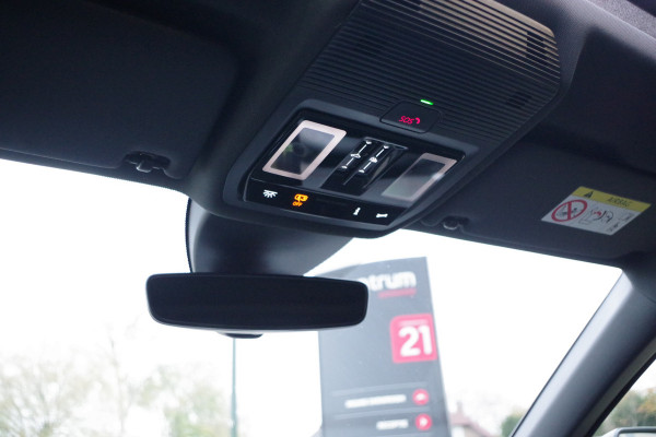 CUPRA Formentor 1.4 e-Hybrid Adrenaline, Leder, Panoramadak, Trekhaak, Memory, Camera