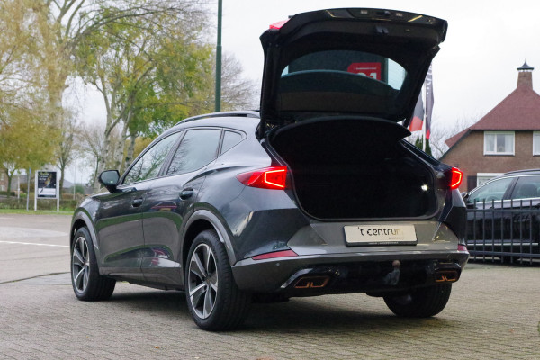 CUPRA Formentor 1.4 e-Hybrid Adrenaline, Leder, Panoramadak, Trekhaak, Memory, Camera