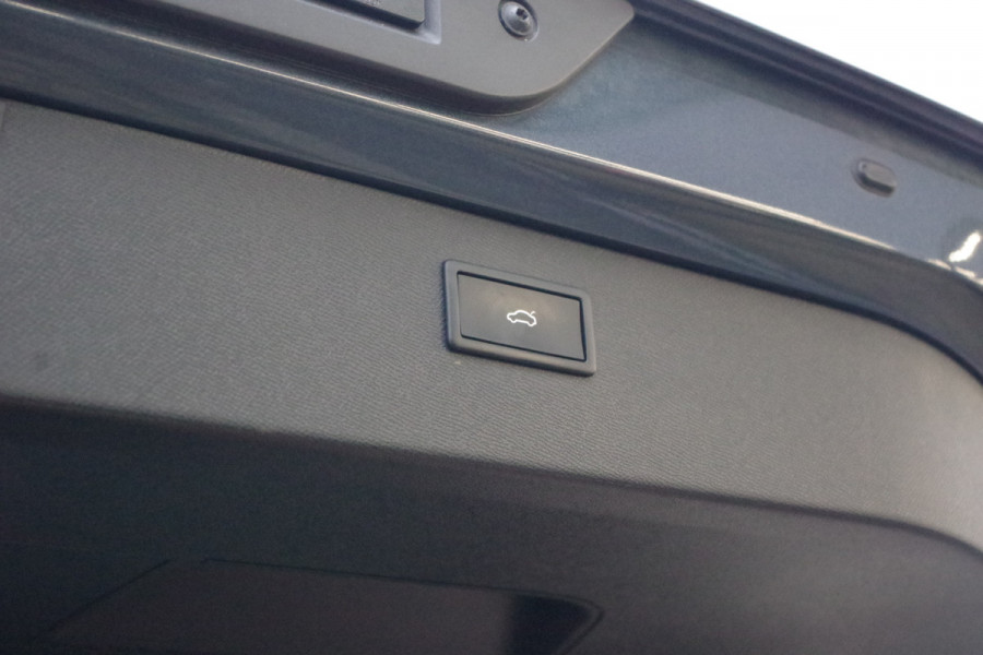 CUPRA Formentor 1.4 e-Hybrid Adrenaline, Leder, Panoramadak, Trekhaak, Memory, Camera