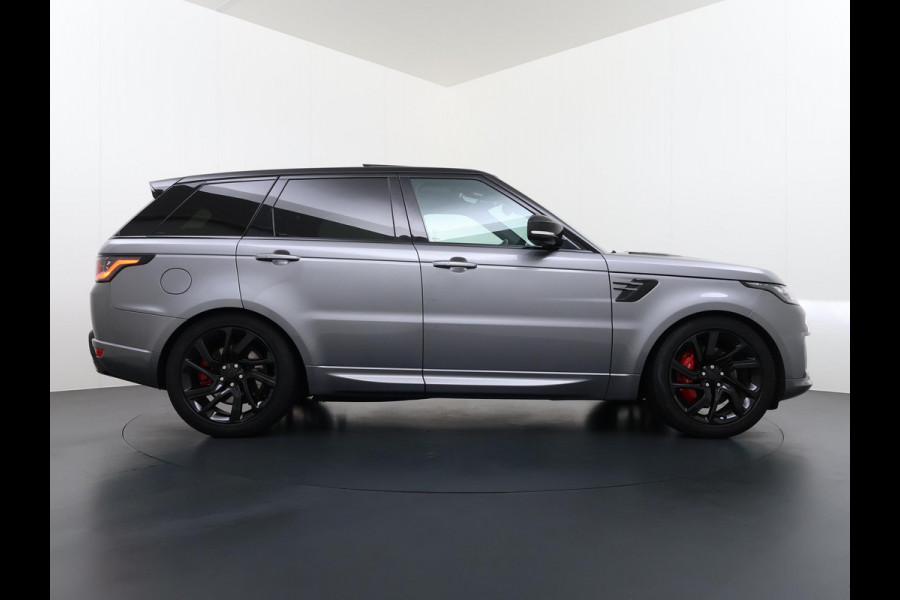Land Rover Range Rover Sport P400e HSE Silver VAN: €64.900,- VOOR: €57.877,- UW EINDEJAARSVOORDEEL: €7.023,-| R DYNAMIC TOPSTAAT | COMPLETE ONDERHOUDSHISTORIE | RIJKLAARPRIJS | VEEL OPTIES!