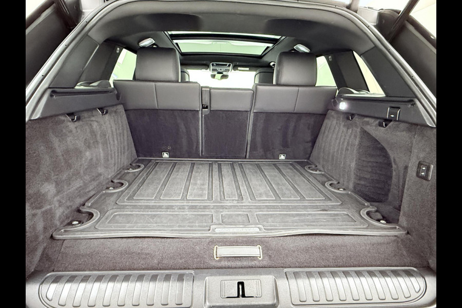 Land Rover Range Rover Sport P400e HSE Silver VAN: €64.900,- VOOR: €57.877,- UW EINDEJAARSVOORDEEL: €7.023,-| R DYNAMIC TOPSTAAT | COMPLETE ONDERHOUDSHISTORIE | RIJKLAARPRIJS | VEEL OPTIES!
