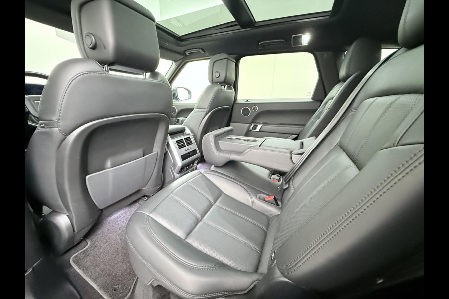 Land Rover Range Rover Sport P400e HSE Silver VAN: €64.900,- VOOR: €57.877,- UW EINDEJAARSVOORDEEL: €7.023,-| R DYNAMIC TOPSTAAT | COMPLETE ONDERHOUDSHISTORIE | RIJKLAARPRIJS | VEEL OPTIES!