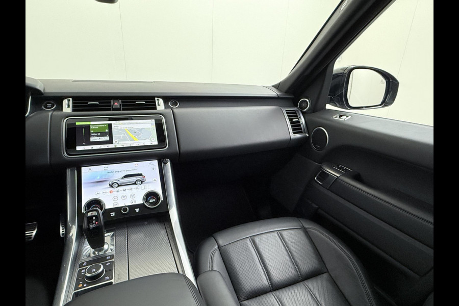 Land Rover Range Rover Sport P400e HSE Silver VAN: €64.900,- VOOR: €57.877,- UW EINDEJAARSVOORDEEL: €7.023,-| R DYNAMIC TOPSTAAT | COMPLETE ONDERHOUDSHISTORIE | RIJKLAARPRIJS | VEEL OPTIES!