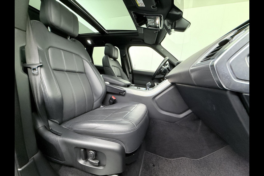Land Rover Range Rover Sport P400e HSE Silver VAN: €64.900,- VOOR: €57.877,- UW EINDEJAARSVOORDEEL: €7.023,-| R DYNAMIC TOPSTAAT | COMPLETE ONDERHOUDSHISTORIE | RIJKLAARPRIJS | VEEL OPTIES!