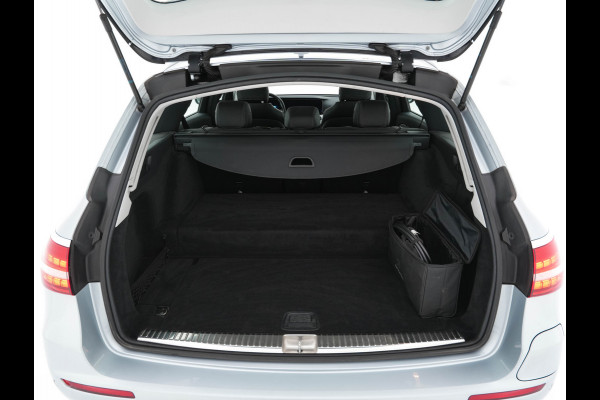Mercedes-Benz E-Klasse Estate 300 de Luxury Line ( Plug-in ) (INCL-BTW) Aut. *LUXURY-LEATHER | FULL-LED | WIDE-SCREEN-DIGICOCKPIT | BLIND-SPOT | AMBIENT-LIGHT | HEATED-SPORTSEATS | CAMERA | DAB+ | NAVI-FULLMAP | PDC | ADAPTIVE-CRUISE | ECC | 18''ALU*