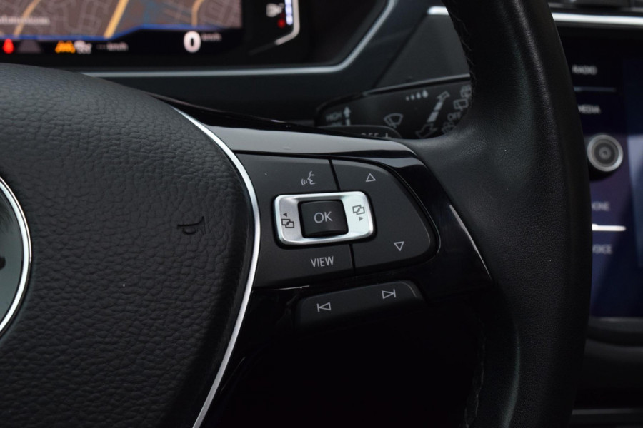 Volkswagen Tiguan 1.5 150pk R-Line|Dak|20"|Cam.|Elek.klep|Trekhk.