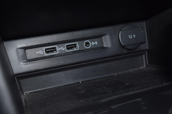 Volkswagen Tiguan 1.5 150pk R-Line|Dak|20"|Cam.|Elek.klep|Trekhk.