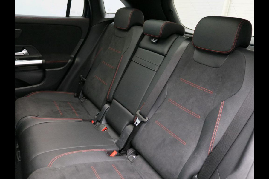 Mercedes-Benz GLA 250 e Business Solution AMG Limited AMG Line | Night Pakket | Panorama Schuif-Kanteldak | Ledkoplampen | Sfeerverlichting | Memory voorstoelen. Inclusief 24 maanden MB Certified garantie voor Europa.