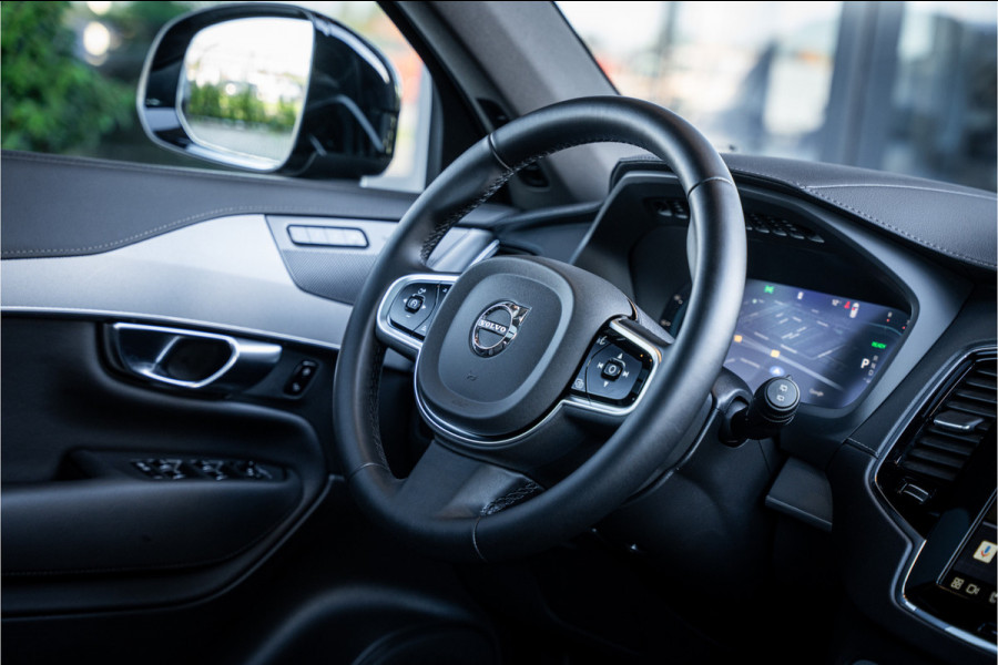 Volvo XC90 2.0 T8 Plug-in hybrid AWD Plus Dark - Panorama | Luchtvering | H&K | Elek. Trekhaak | 360 Camera