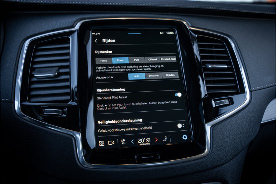 Volvo XC90 2.0 T8 Plug-in hybrid AWD Plus Dark - Panorama | Luchtvering | H&K | Elek. Trekhaak | 360 Camera