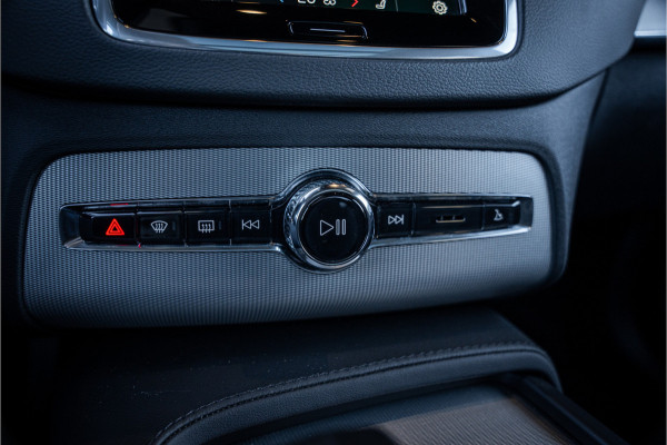 Volvo XC90 2.0 T8 Plug-in hybrid AWD Plus Dark - Panorama | Luchtvering | H&K | Elek. Trekhaak | 360 Camera