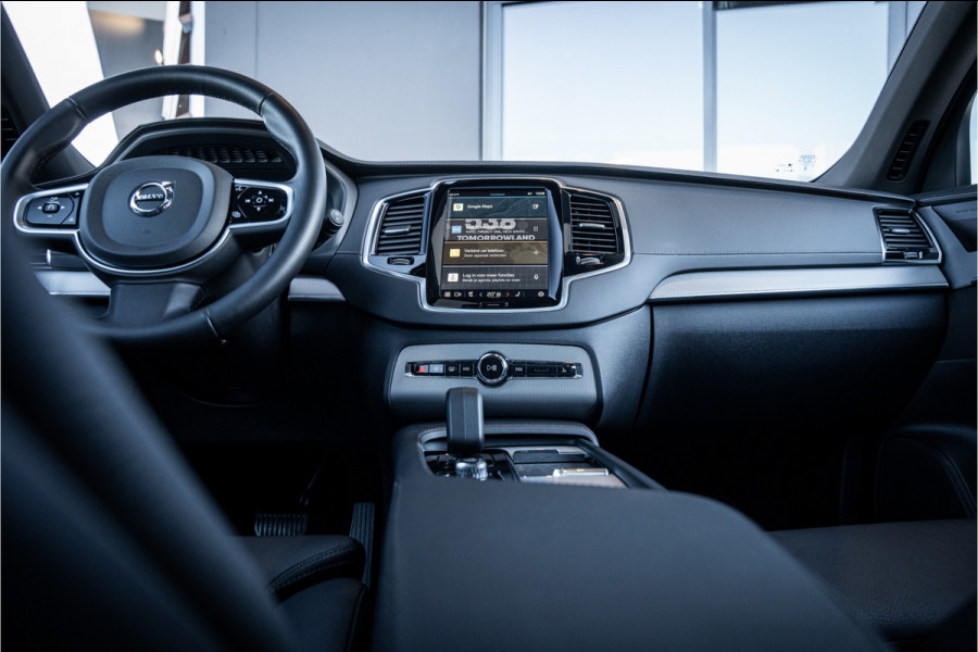 Volvo XC90 2.0 T8 Plug-in hybrid AWD Plus Dark - Panorama | Luchtvering | H&K | Elek. Trekhaak | 360 Camera