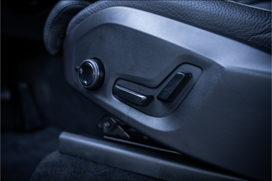 Volvo XC90 2.0 T8 Plug-in hybrid AWD Plus Dark - Panorama | Luchtvering | H&K | Elek. Trekhaak | 360 Camera