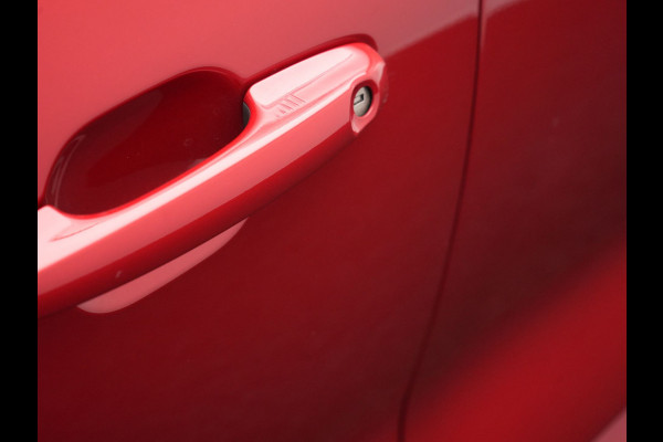 Ford Kuga 2.5 ST-Line Plug In Hybrid 225pk PHEV | Head Up | Adaptive Cruise | 360 Camera | Sportstoelen & Stuur Verwarmd | Apple Carplay | Navigatie | Virtual | Blis | Keyless | DAB |