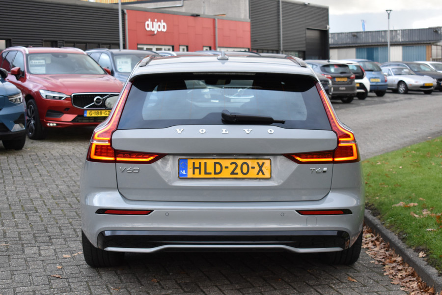 Volvo V60 T6 AWD 350PK Plug-in hybrid Plus Dark | Trekhaak | H&K | Contour stoelen | 360 Camera | 19"LMV |
