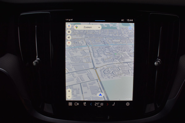 Volvo V60 T6 AWD 350PK Plug-in hybrid Plus Dark | Trekhaak | H&K | Contour stoelen | 360 Camera | 19"LMV |