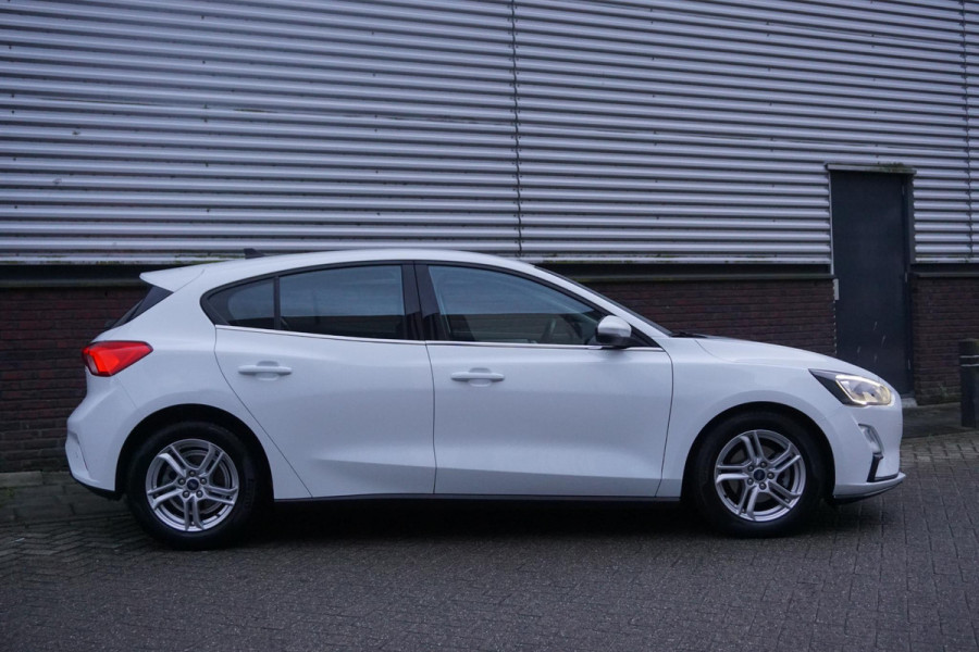 Ford Focus 1.0 EcoBoost 125PK Hybrid Edition Business/Camera/ Rijklaarprijs!