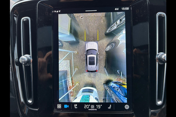 Volvo XC40 Recharge P8 AWD R-Design Panoramadak Vol Leder 92% SOH NL-Auto Rijklaarprijs!