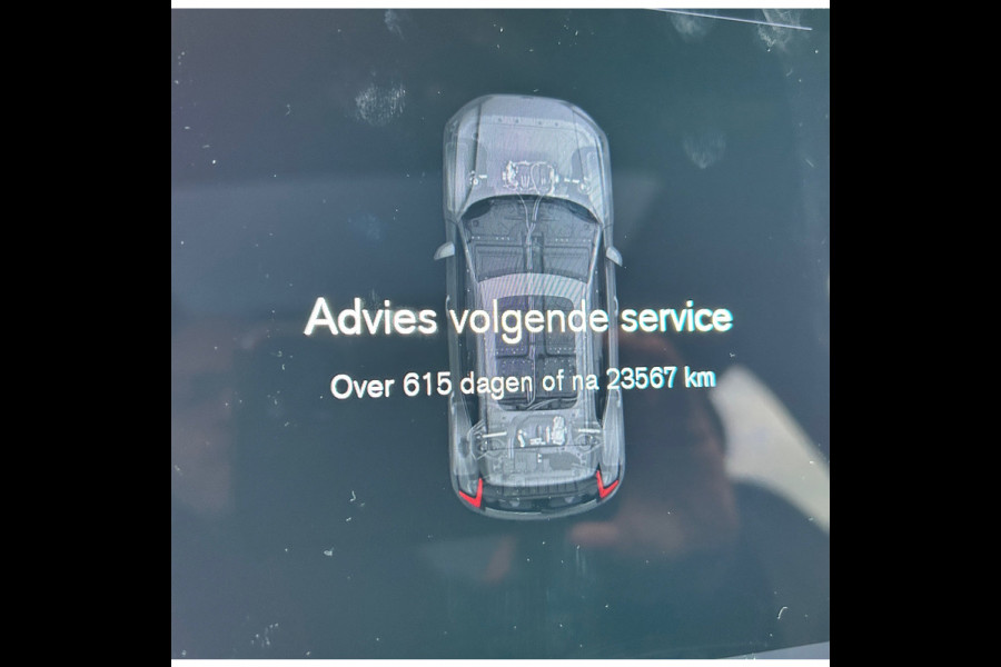 Volvo XC40 Recharge P8 AWD R-Design Panoramadak Vol Leder 92% SOH NL-Auto Rijklaarprijs!