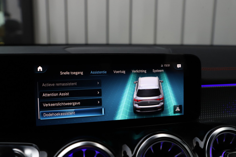 Mercedes-Benz EQB 250 AMG 67 kWh | 190PK | Led | Sfeerverlichting | Widescreen | Stoelverwarming | Camera | Standkachel | Apple-carplay | 2023.
