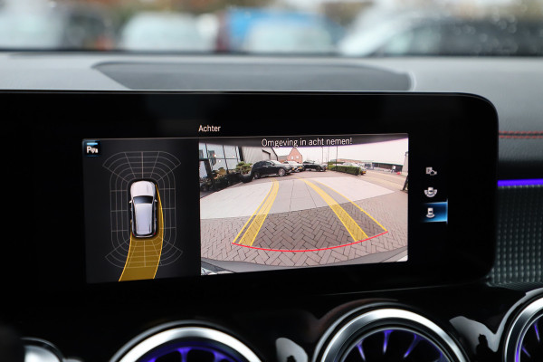 Mercedes-Benz EQB 250 AMG 67 kWh | 190PK | Led | Sfeerverlichting | Widescreen | Stoelverwarming | Camera | Standkachel | Apple-carplay | 2023.