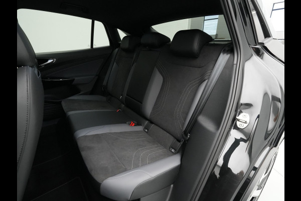 Volkswagen ID.5 Pro Business 77 kWh 286pk Navigatie Camera Stoelverwarming Acc 246