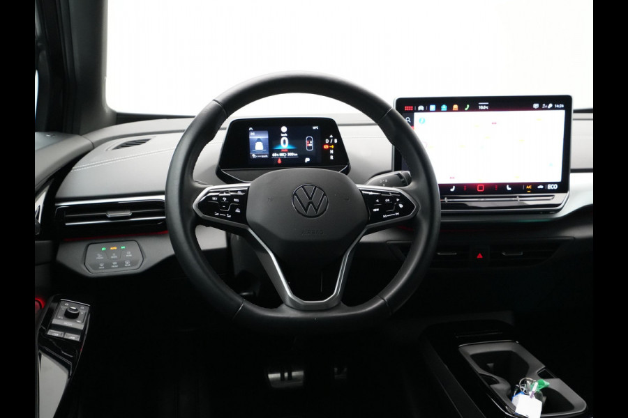 Volkswagen ID.5 Pro Business 77 kWh 286pk Navigatie Camera Stoelverwarming Acc 246