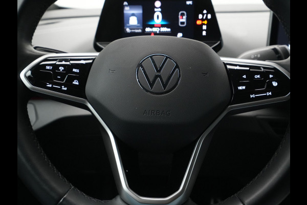 Volkswagen ID.5 Pro Business 77 kWh 286pk Navigatie Camera Stoelverwarming Acc 246