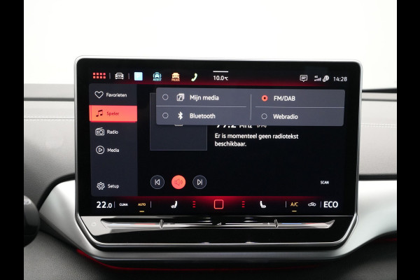 Volkswagen ID.5 Pro Business 77 kWh 286pk Navigatie Camera Stoelverwarming Acc 246